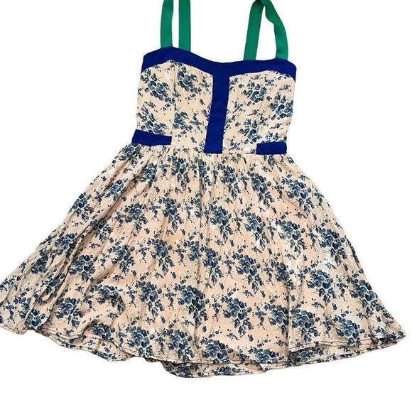 CocoLove flowy fun dress size small rose pink, blue and green w floral scrolls - Picture 10 of 10